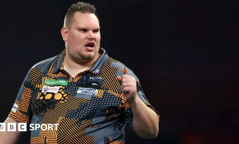 PDC World Championship: Plaisier & Ratajski share first two sets