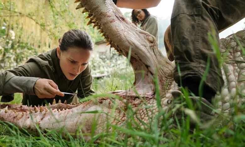 Paramount+ Is Streaming Natalie Portman's Must-Watch Sci-Fi Horror Movie