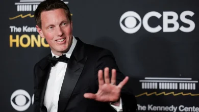 Paramount Skydance challenges Netflix deal for Warner Bros. Discovery