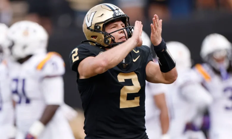 Pavia lawyer cites NBA draft pick's return to college in suit