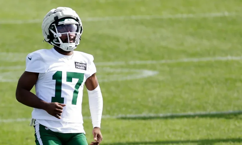 Person of interest in shooting of New York Jets' Kris Boyd in custody, police say