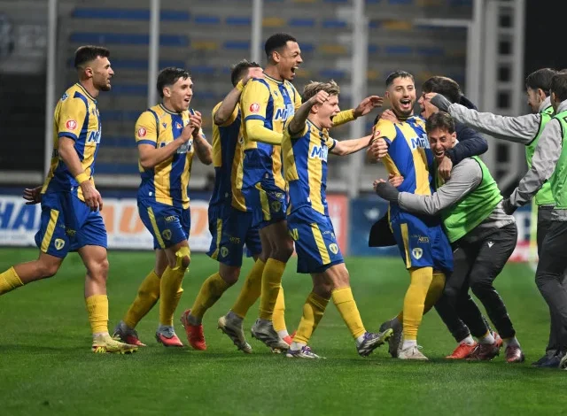 Petrolul - Metaloglobus 4-1. Victorie clară. "Lupii Galbeni" au scăpat de locurile de baraj!