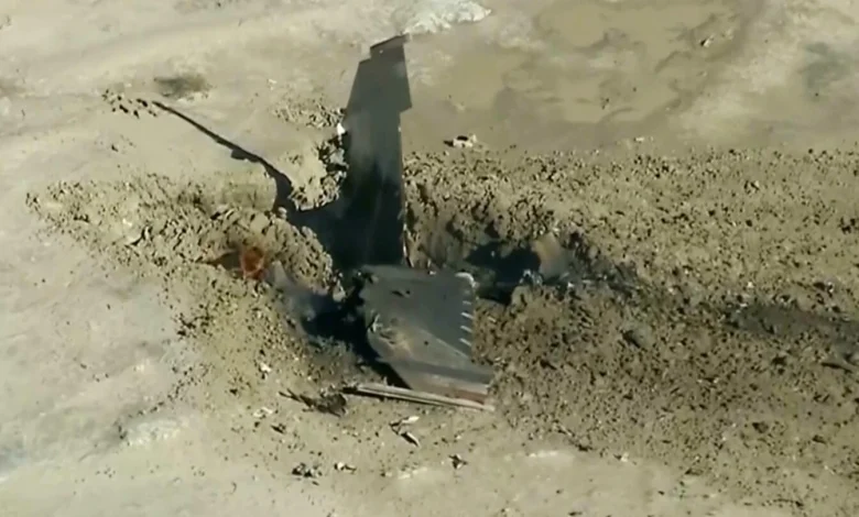 Pilot ejects safely before F-16 crash in California desert