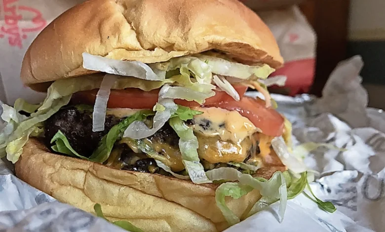 Popular 60-year-old restaurant chain quietly closing locations nationwide