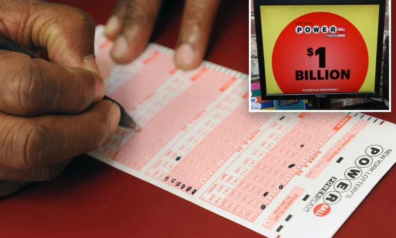 Powerball jackpot nears $1 billion after another drawing with no winners