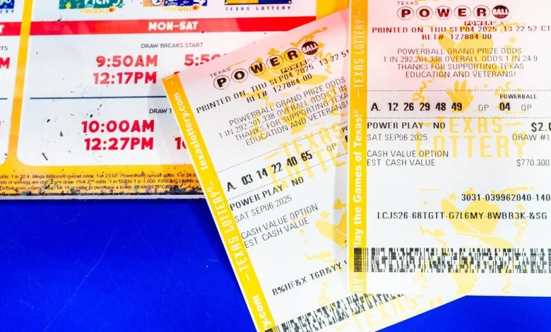 Powerball jackpot rises to $1 billion for Saturday's drawing