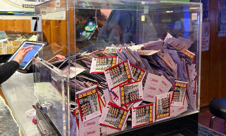 Pull tabs endure in Minnesota despite newer, electronic gaming options