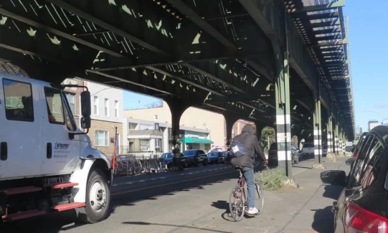 Queens judge orders Astoria bike lane removed, says city fell short on safety measures