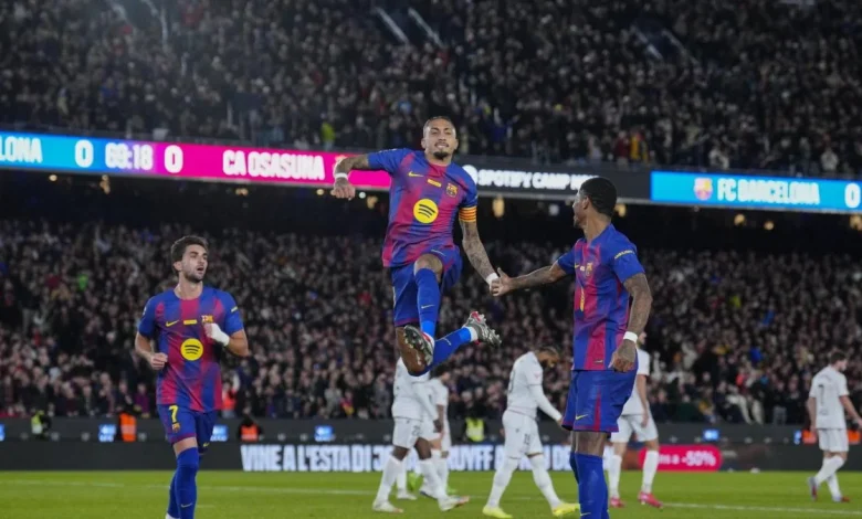 Raphinha abbatte l'Osasuna. Barcellona, settima vittoria di fila e +7 sul Real
