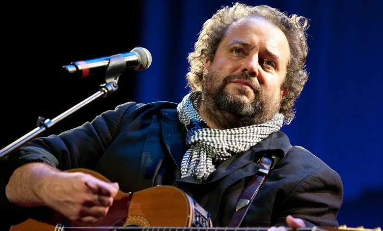 Raul Malo, Golden-Voiced ‘Maestro’ of the Mavericks, Dead at 60