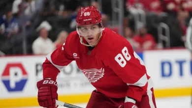Red Wings' Patrick Kane returns to lineup vs. Maple Leafs
