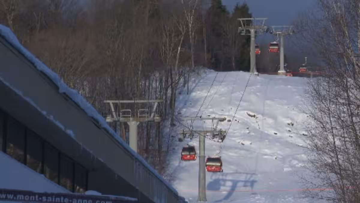 Remontées paralysées au Mont-Sainte-Anne: «un coup de 2x4 en pleine face», selon une abonnée à bout de patience