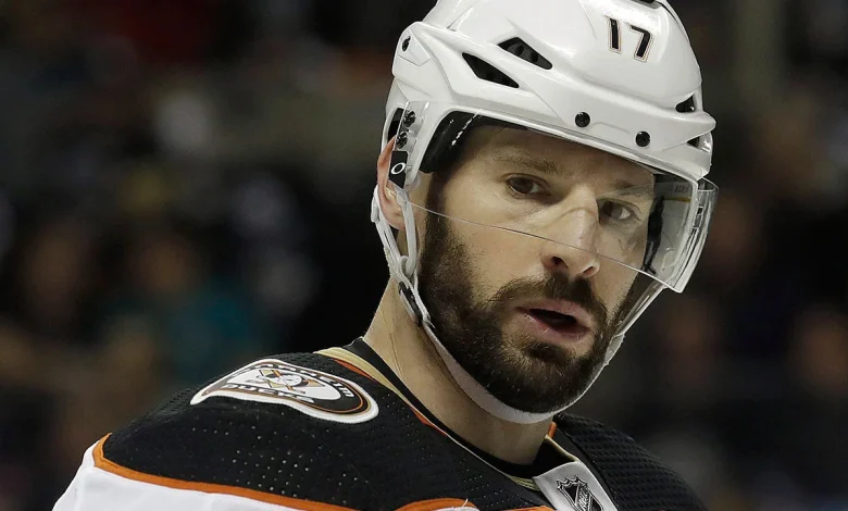 Report: Criminal sexual conduct case against Ryan Kesler headed to trial