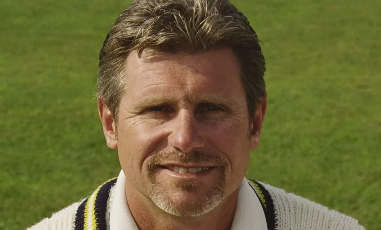 Robin Smith dead: England cricket icon dies aged 62 days after opening up on health battle