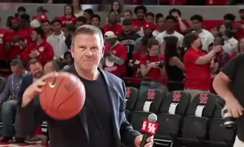 Rockets owners expand talks to buy Connecticut Sun, bring a WBNA franchise back to Houston, sources say