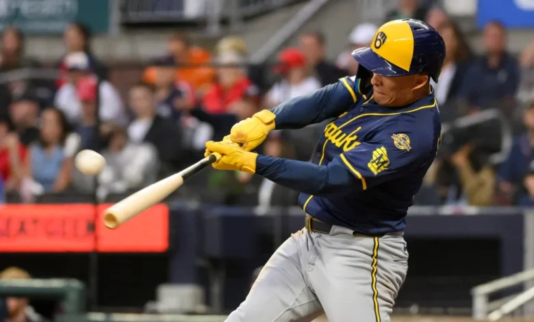 Royals acquire outfielder Isaac Collins, reliever Nick Mears from Brewers