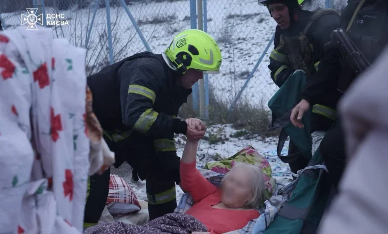 Russia's mass air attack targets Kyiv region, injures 32, kills 2 ahead of upcoming Trump-Zelensky meeting