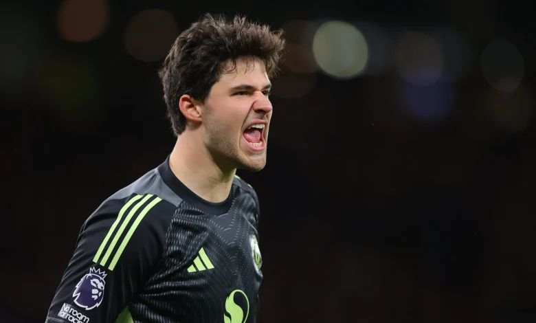 Senne Lammens is beating Gianluigi Donnarumma at his biggest strength, Ineos made the right call