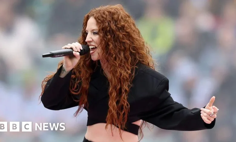 Singer secures TikTok's UK song of 2025