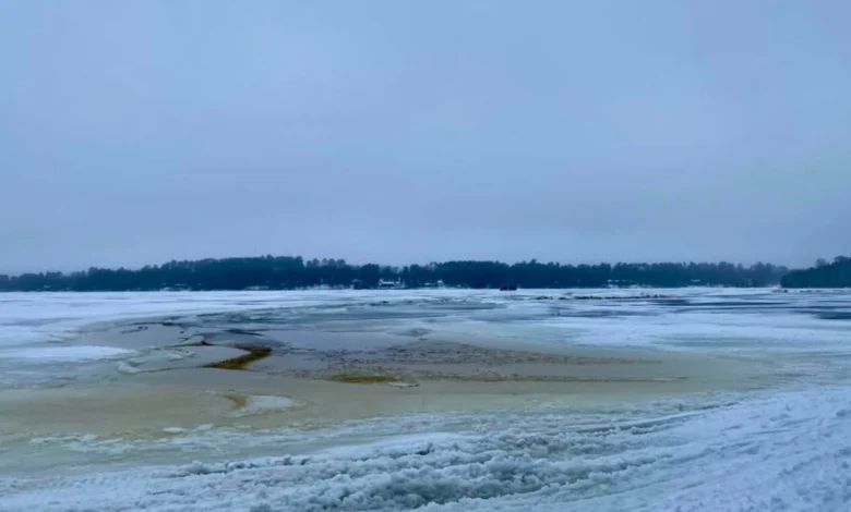 Six people rescued after two snowmobiles go through the ice on Lake Vermilion - MPR News