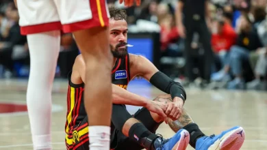 Slow starts send Hawks to fifth straight loss in defeat to Miami