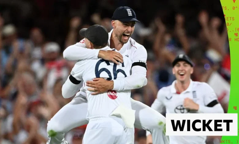 'Smith can't believe it!' - Jacks takes stunning catch as England fight back