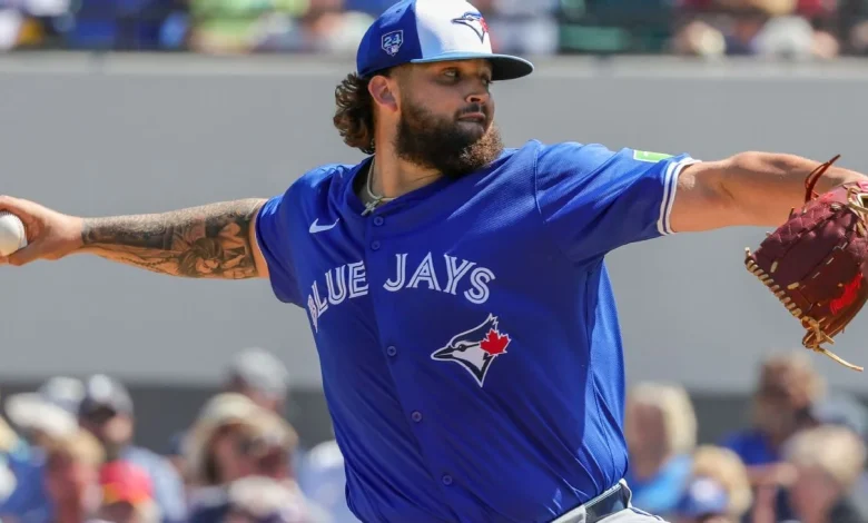 Sources: Angels agree to 1-year deal with Manoah