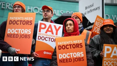 Starmer calls doctors' strike 'dangerous' as five-day walkout begins