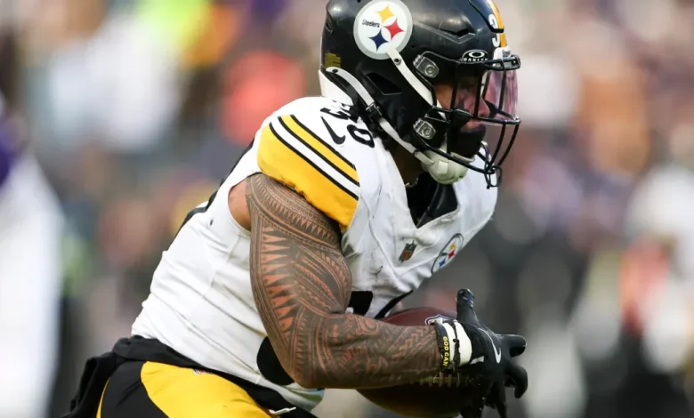 Steelers add Jaylen Warren to injury report, may not play vs. Dolphins