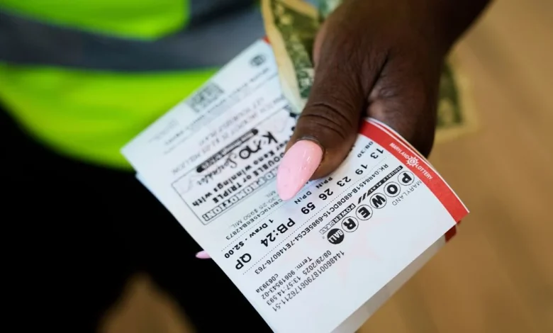 Still no Powerball winner and jackpot soars to $740 million :: WRAL.com