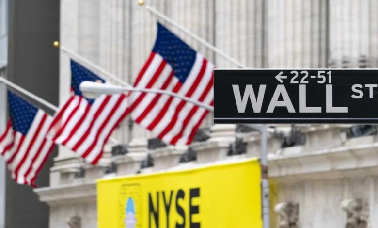 Stock Market Today: Dow Wavers Ahead Of Fed Minutes; Palantir, Tesla Pull Back As Ekso Soars (Live)