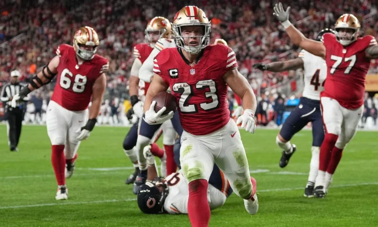 'Sunday Night Football' live updates: 49ers face Bears in battle of top NFC contenders