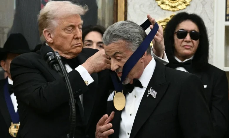 Sylvester Stallone debuts cane accepting Trump medal as fans 'diasppointed' - Celebrity News - Entertainment