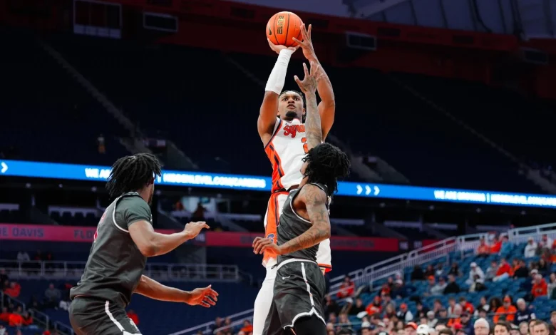 Syracuse Hosts Hofstra Saturday