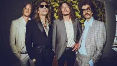 THE DARKNESS Kicks Off 2025 Festivities With 'Mistletoe And Wine'