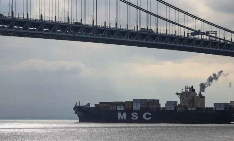 Tariff revenue falls for the first time since Trump rollout