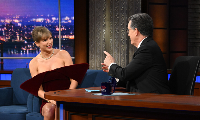 Taylor Swift Stops By ‘Late Show’ and Shares A Couple of Her Favorite Songs From Her Catalog