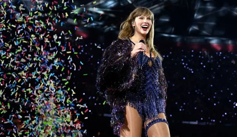 Taylor Swift gives an ‘early gift’ to fans this holiday season
