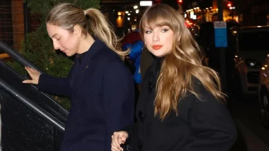 Taylor Swift vista en una cena con Este Haim antes del lanzamiento de Disney+