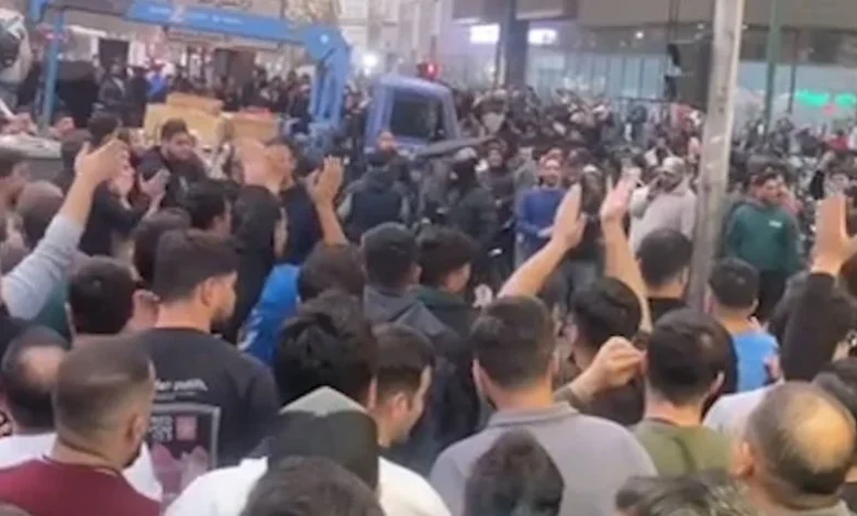 Tehran shopkeepers protest currency plunge as rial hits all-time low