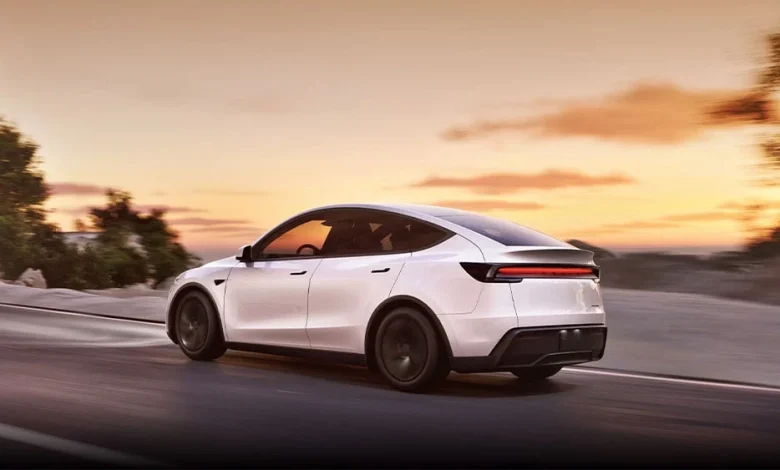 Tesla Model Y Drives Without Safety Monitor In Austin