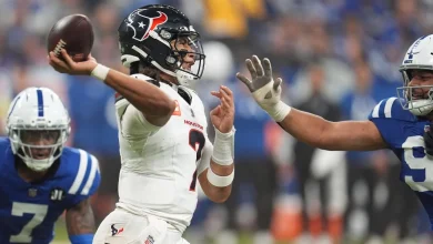 Texans corral high-scoring Colts, narrow AFC South race with win