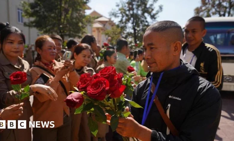 Thailand releases 18 Cambodian soldiers held since July