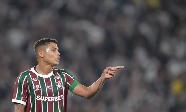 Thiago Silva sonha em ficar perto da família e não deve se aposentar após sair do Fluminense