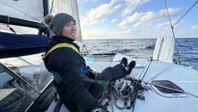 This Gen Xer lives on a boat and supercommutes to California every few weeks for her $100/hour job