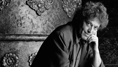 Tom Stoppard, Award-Winning Playwright of Witty Drama, Dies at 88