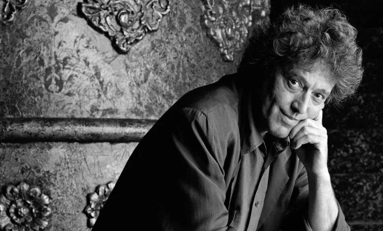 Tom Stoppard, Award-Winning Playwright of Witty Drama, Dies at 88
