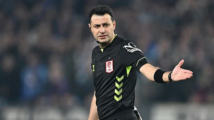 Trabzonspor-Beşiktaş maçında çok konuşulan hakem kararları: El Bilal Toure atıldı, Orkun Kökçü için kırmızı kart beklentisi...