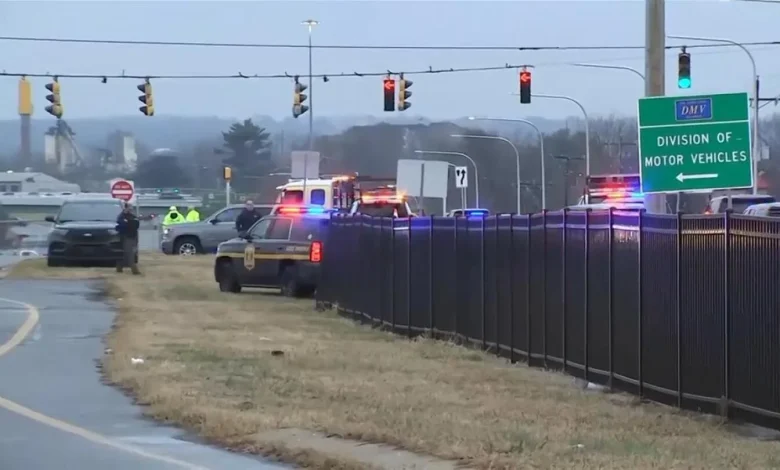 Trooper and suspect killed in a shooting at a Delaware DMV