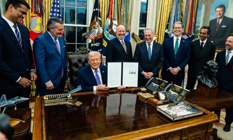 Trump signs executive order threatening to sue states that regulate AI